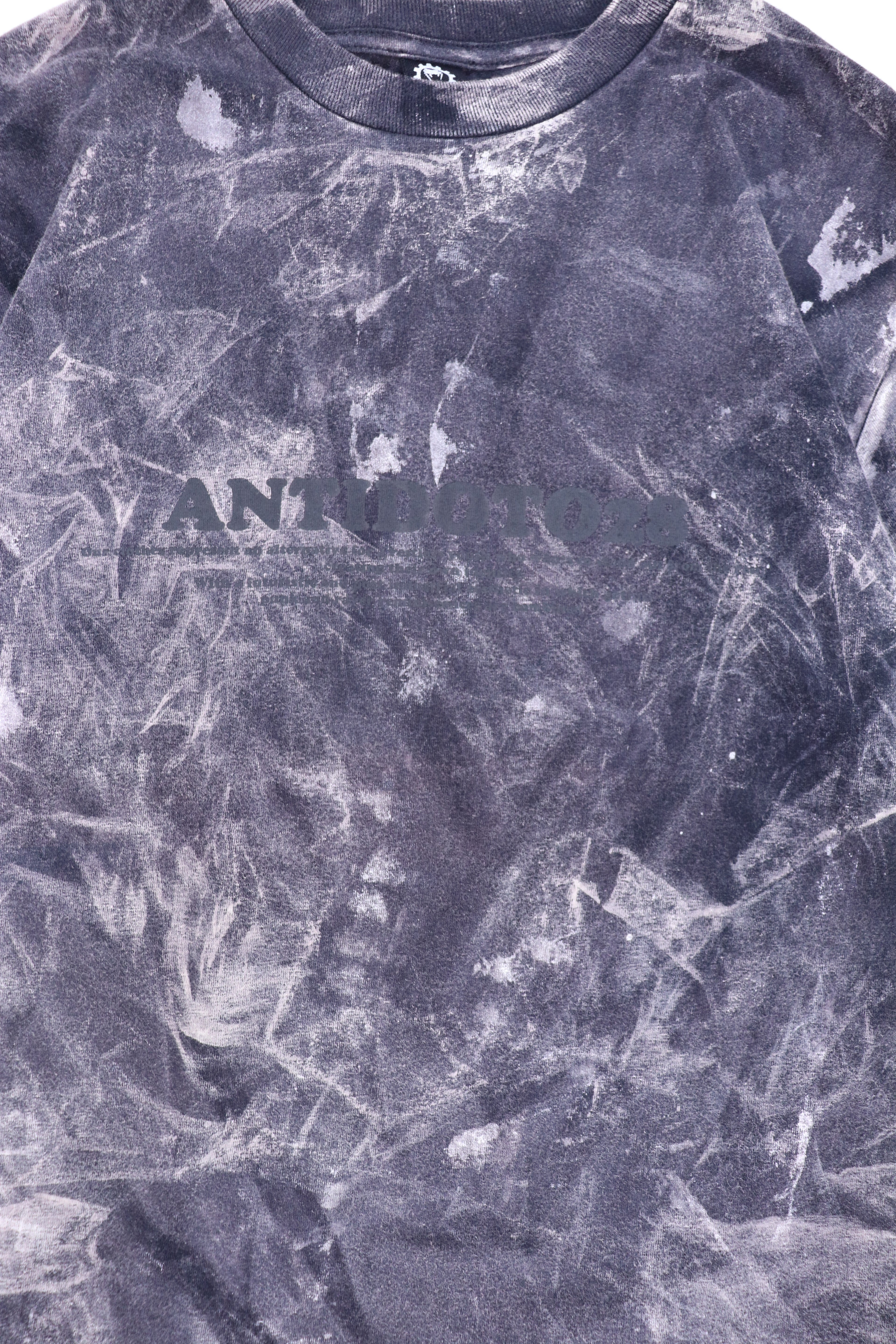 TEXTURED ANTIDOTO28 GREY T-SHIRT
