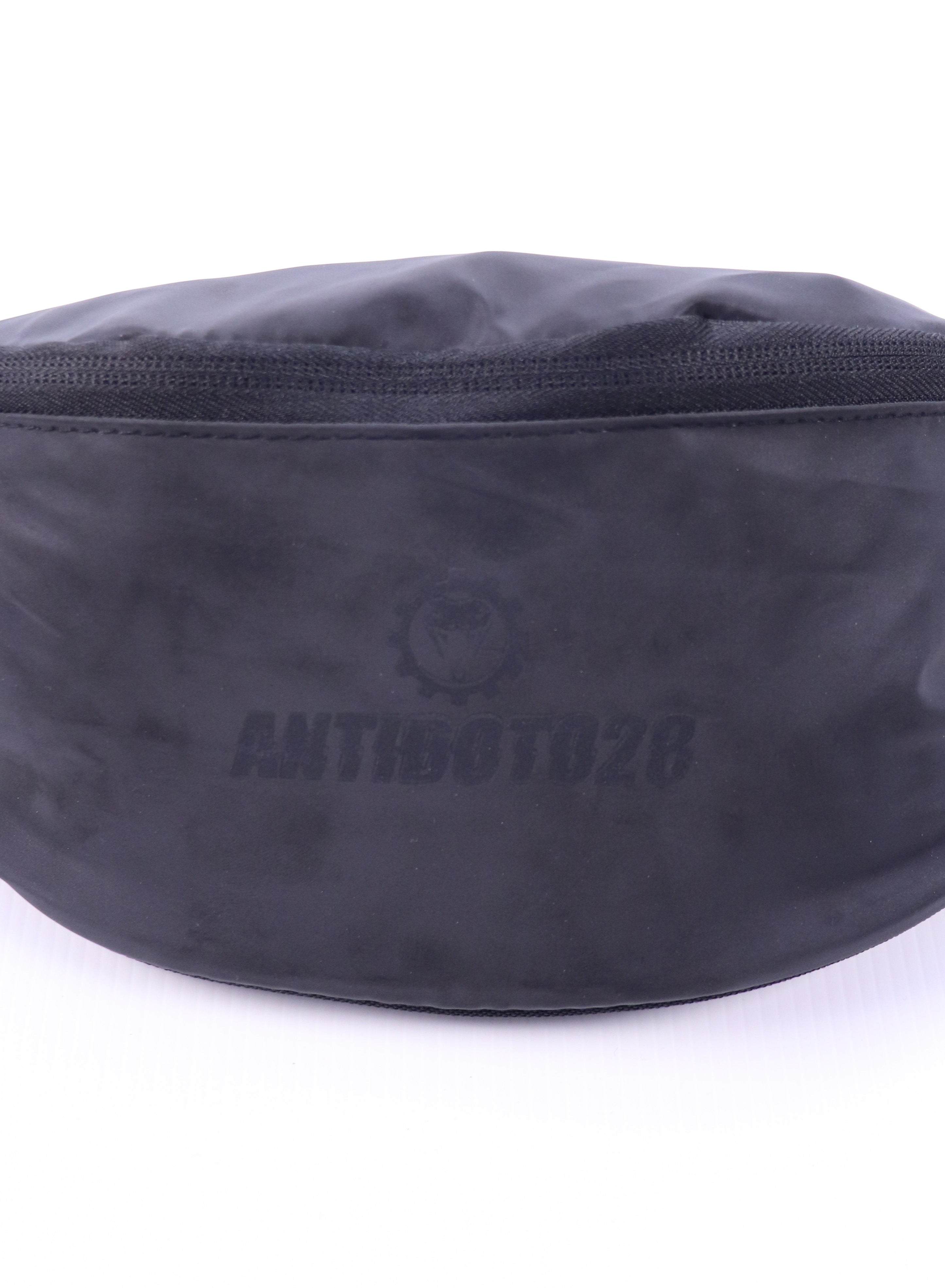 WATER RESISTANT BELT BAG