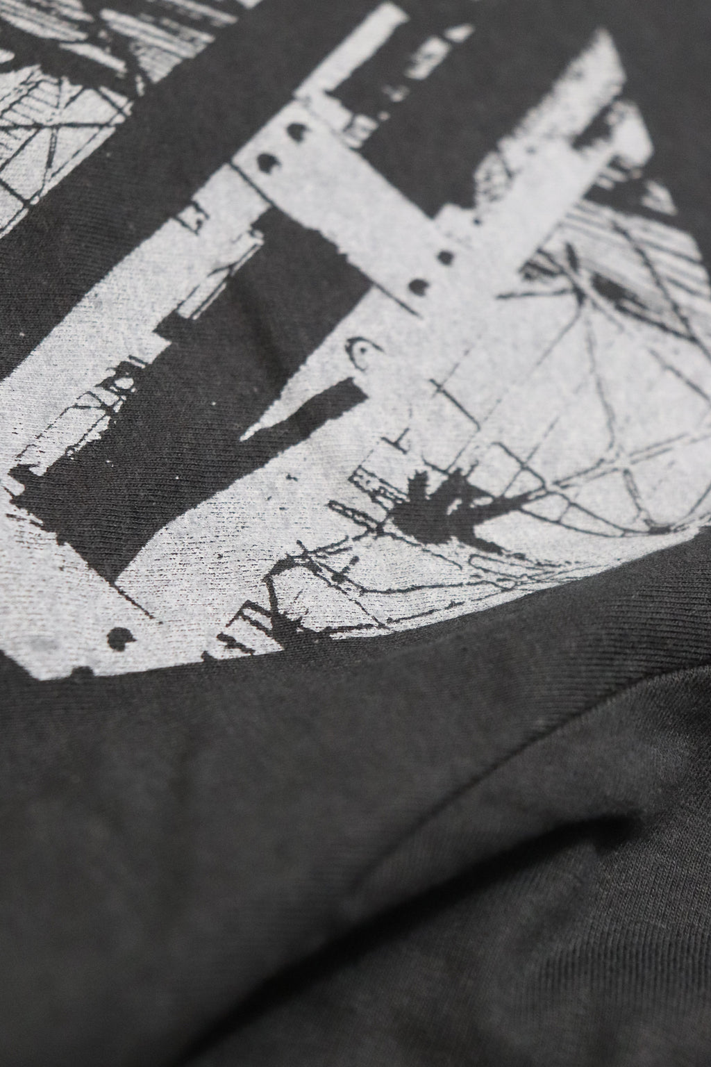 THE GOVERNMENTS ARE AGAINST US USED BLACK T-SHIRT