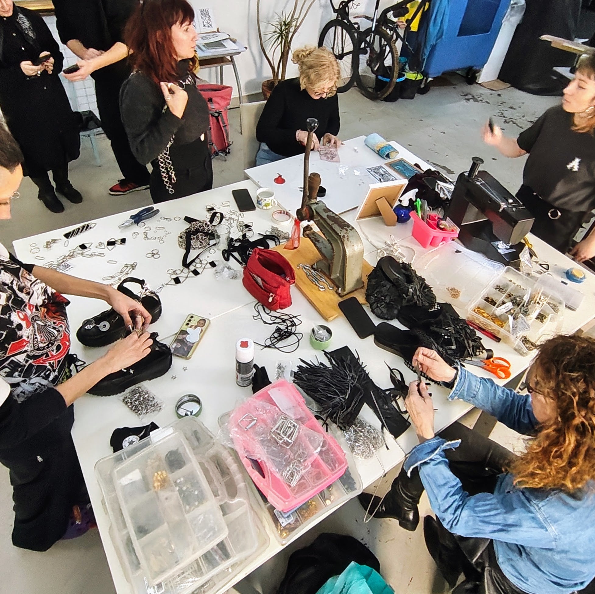 Taller de customizado de prendas