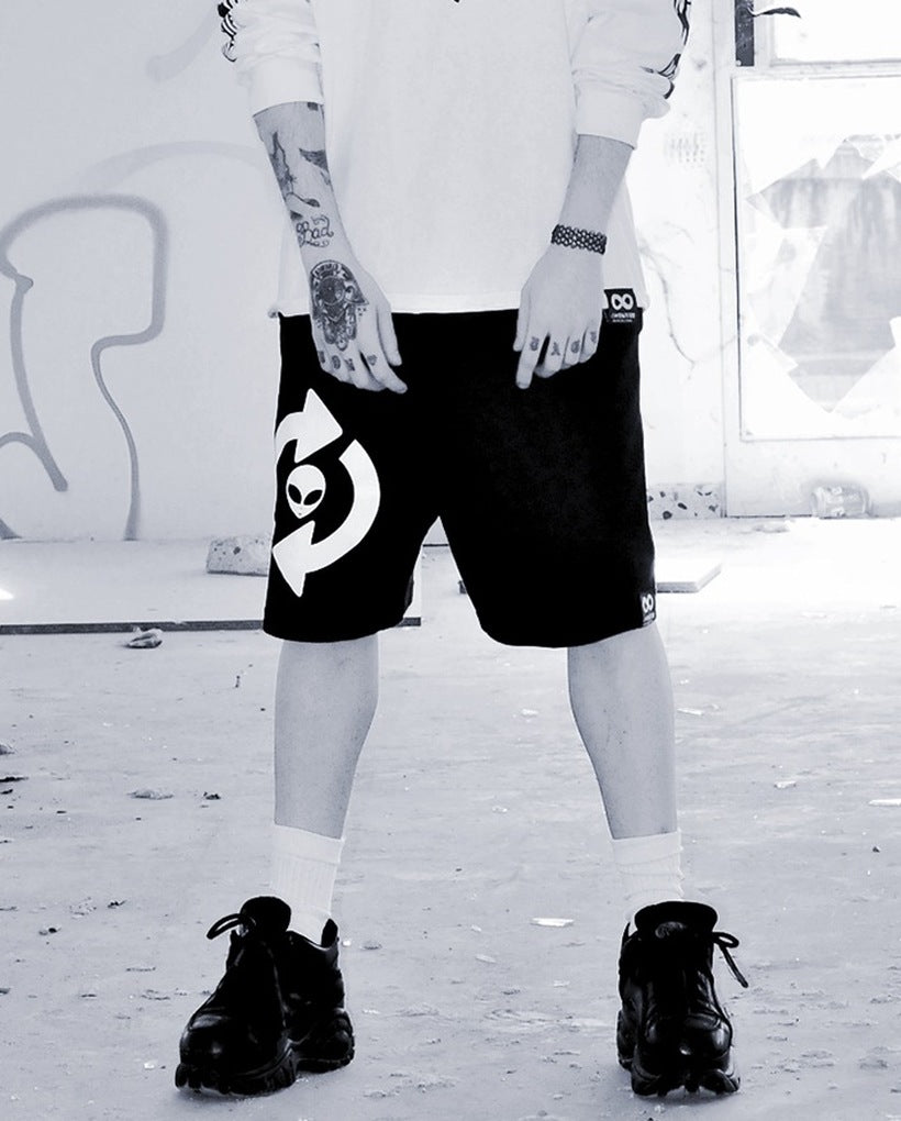 ALIEN BLACK SHORT