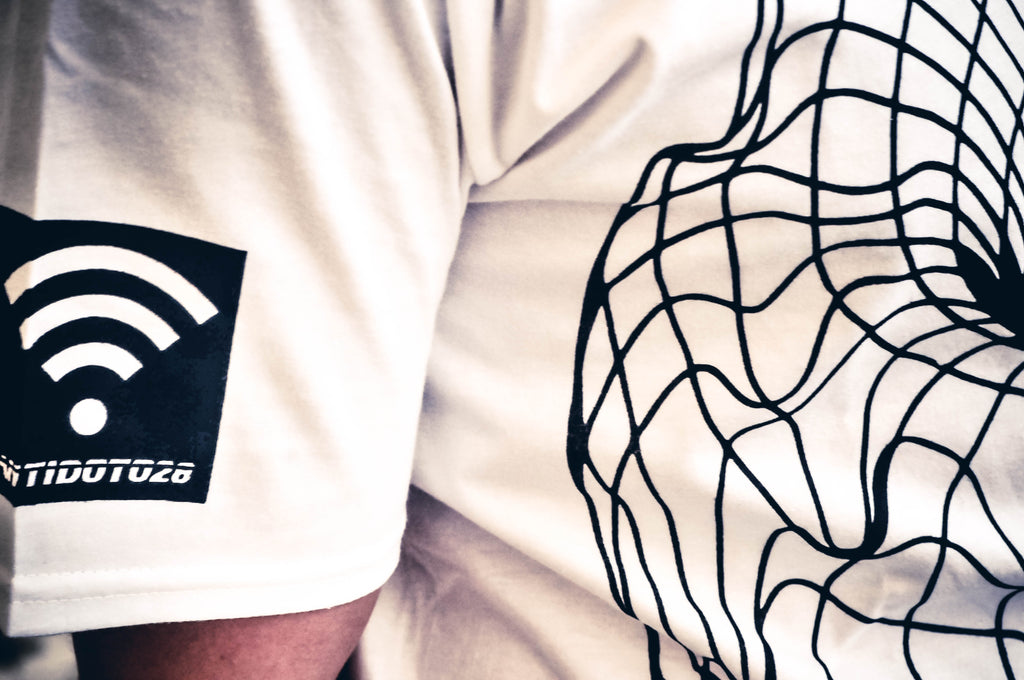 THE GRID TORUS WHITE TEE