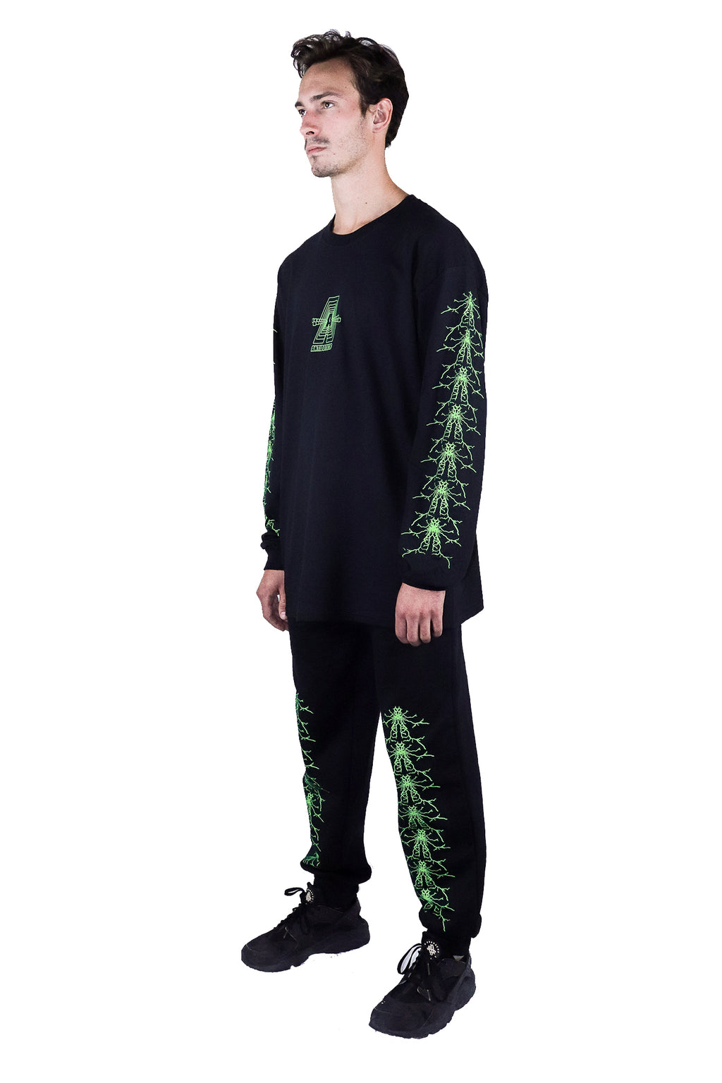 DIMENSION LONG SLEEVE BLACK