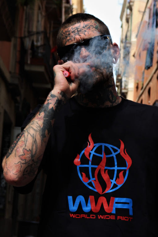WORLD WIDE RIOT BLACK T-SHIRT
